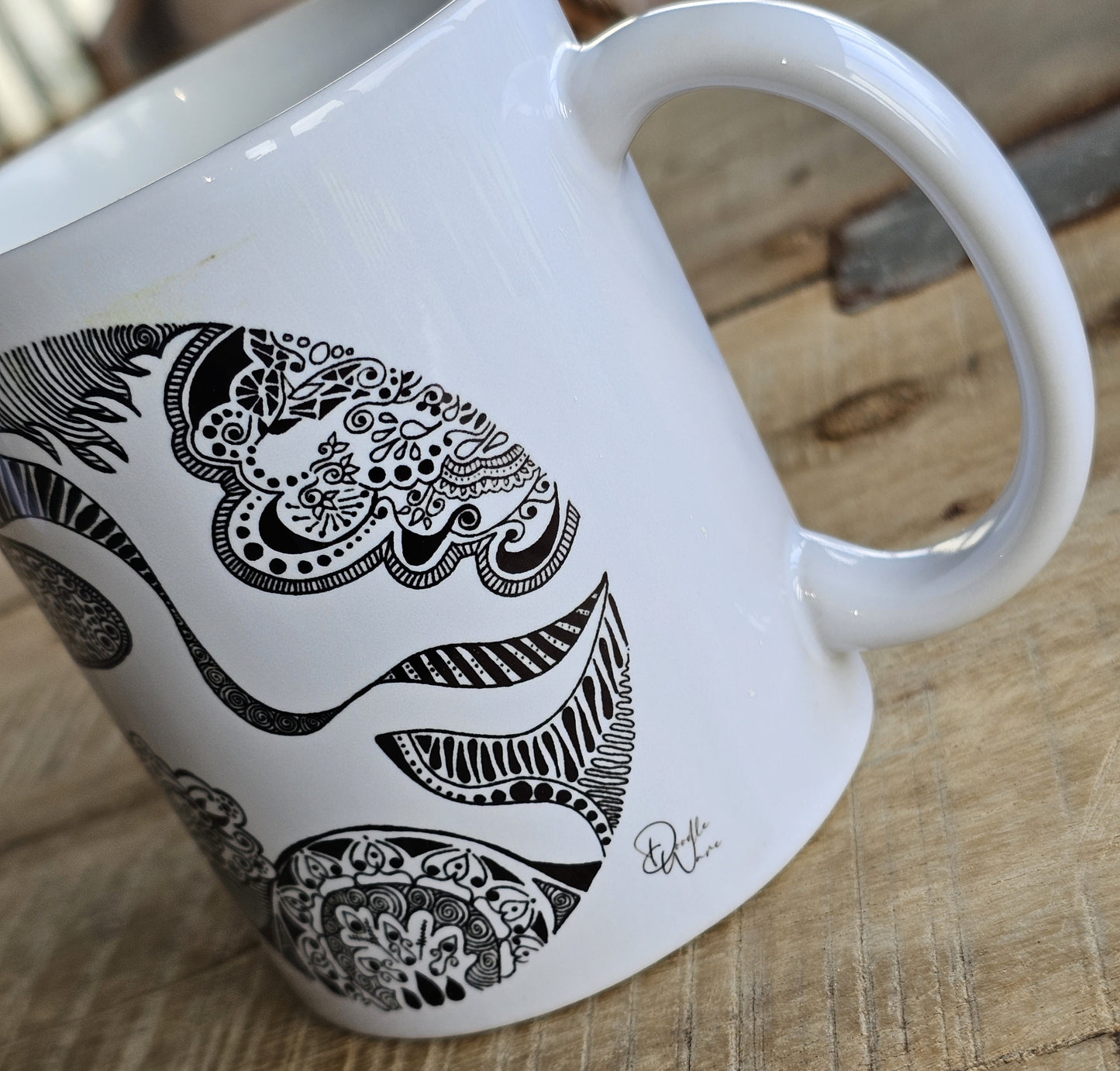 Single Doodle Design Round Mug - Sky Fall