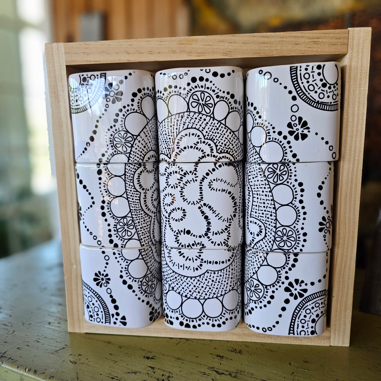 Doodle Design Mug Puzzle - Lots O Dots