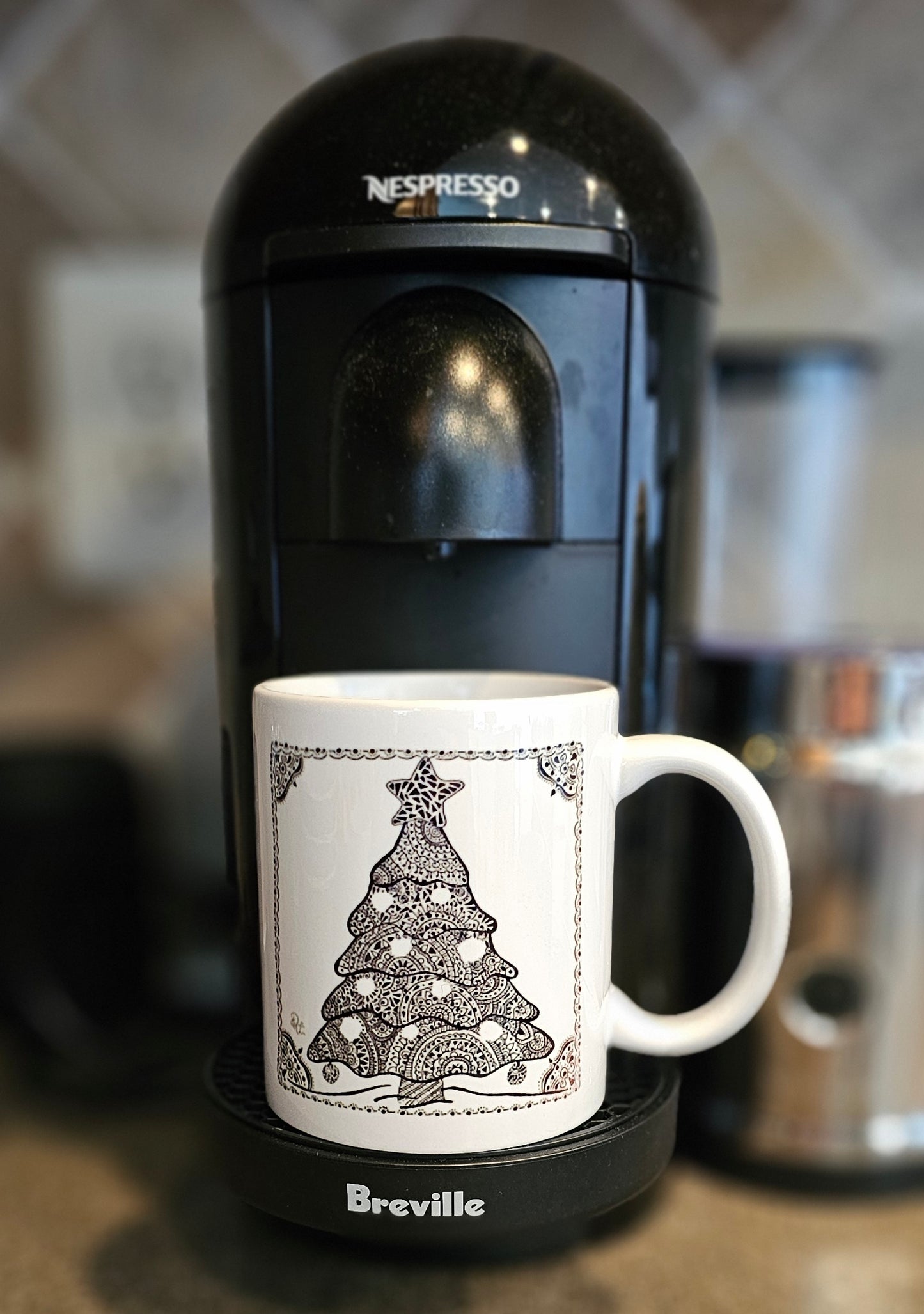 Single Doodle Design Round Mug - Christmas Tree