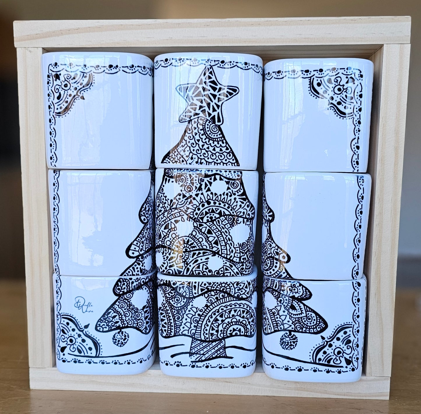 Doodle Design Mug Puzzle - Christmas Tree