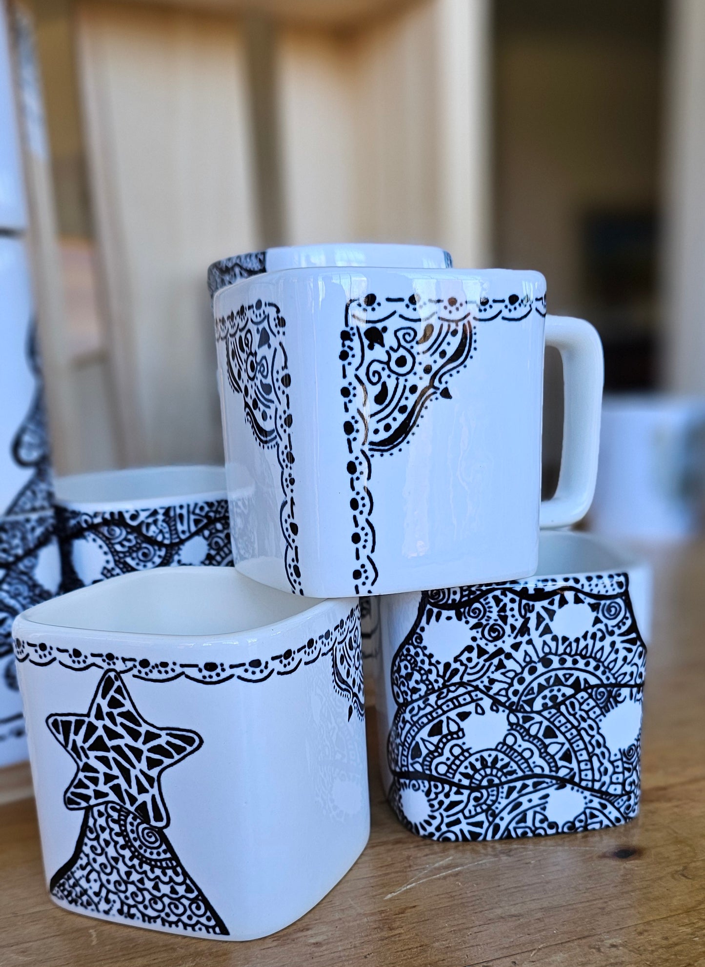 Doodle Design Mug Puzzle - Christmas Tree
