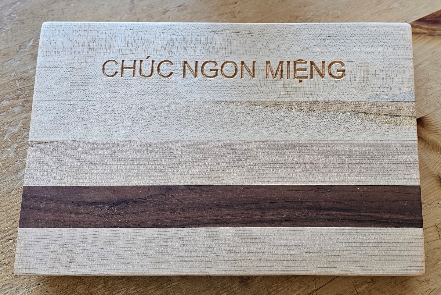 Doodleware Cutting Boards - Bon Appetit in Vietnamese (Tiếng Việt)