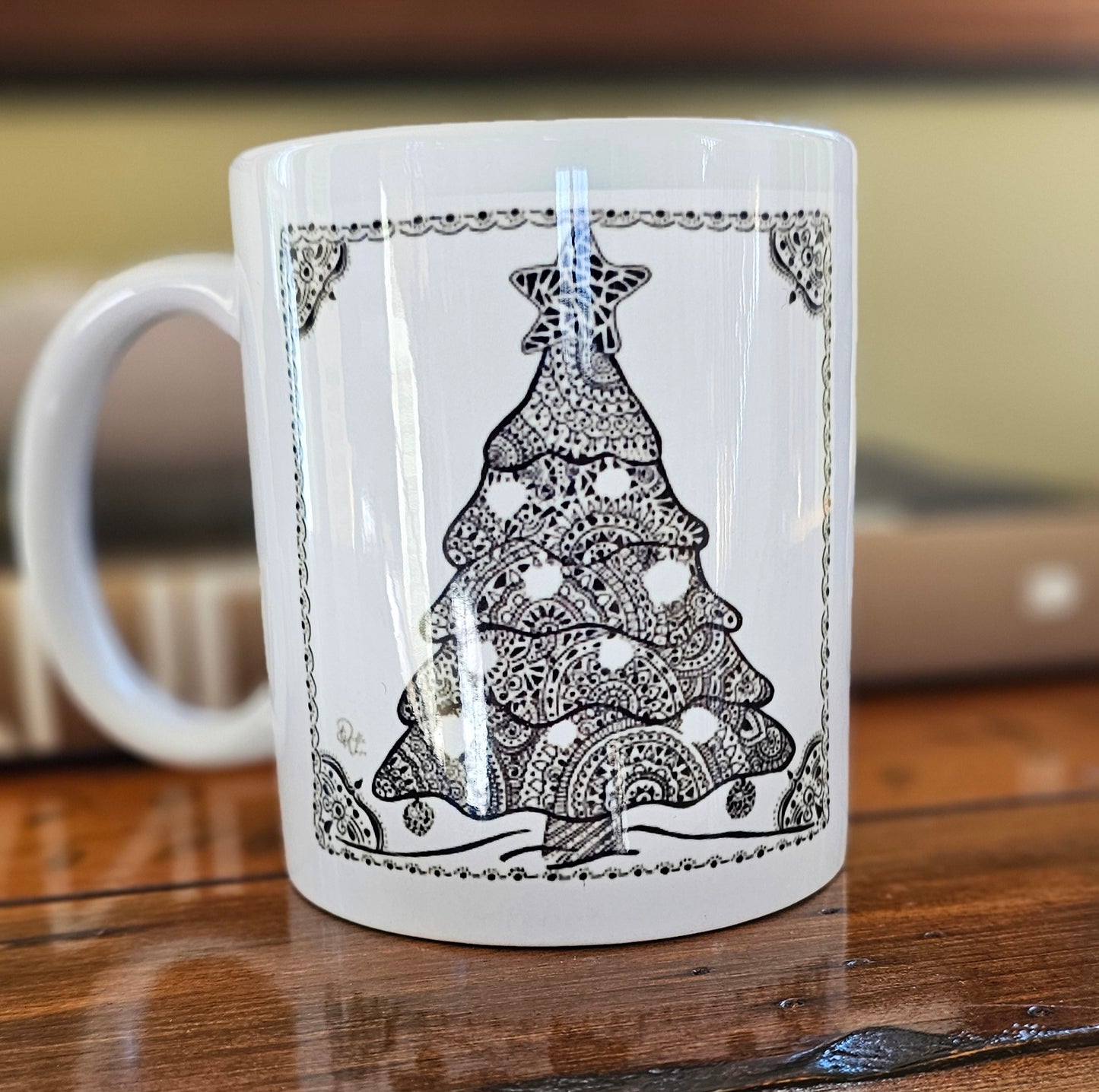 Single Doodle Design Round Mug - Christmas Tree