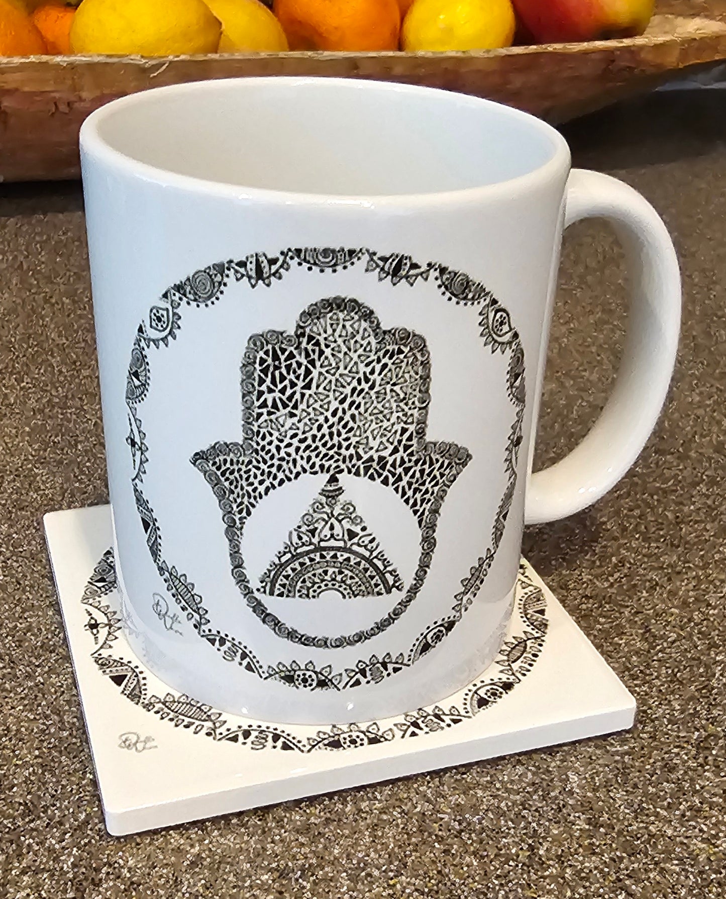 Single Doodle Design Round Mug - Hamsa 22