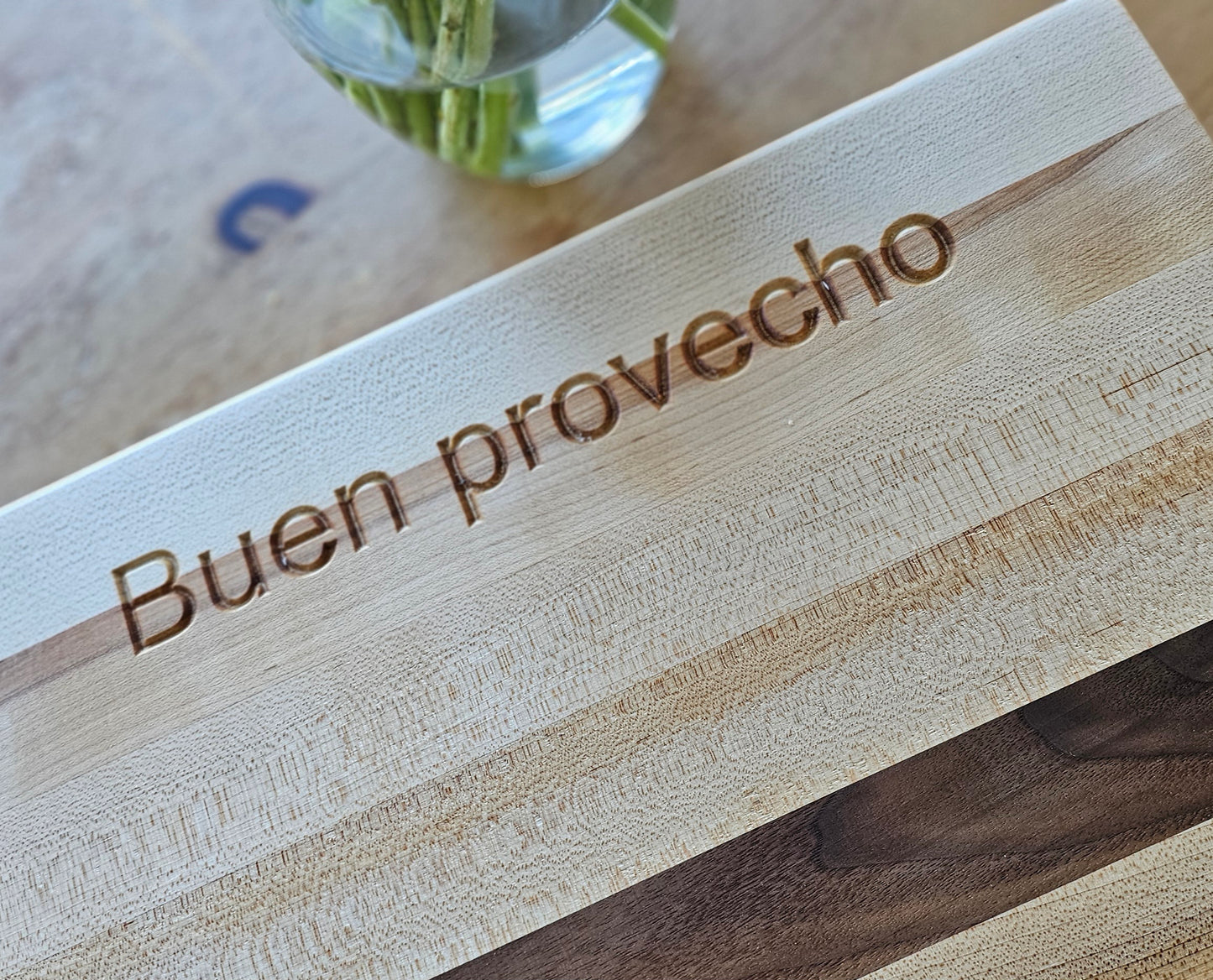 Doodleware Cutting Boards - Bon Appetit in Spanish (Español)
